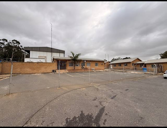 3,927M² WAREHOUSE FOR SALE IN MALMESBURY INDUSTRIA